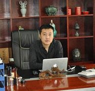 Vk饰品董事长路伟先生接受媒体采访